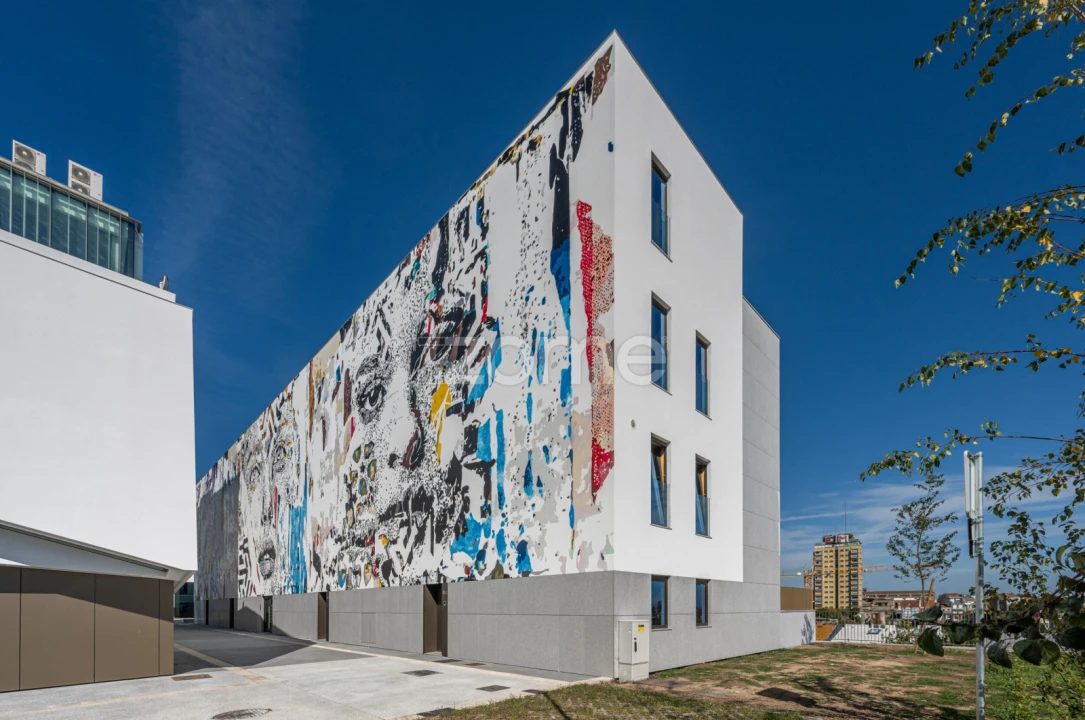 Apartamento T3 para Venda em Cedofeita, Santo Ildefonso, Sé, Miragaia, São Nicolau e Vitória Foto 5