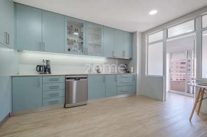 Apartamento T3 para Venda em Fânzeres e São Pedro da Cova