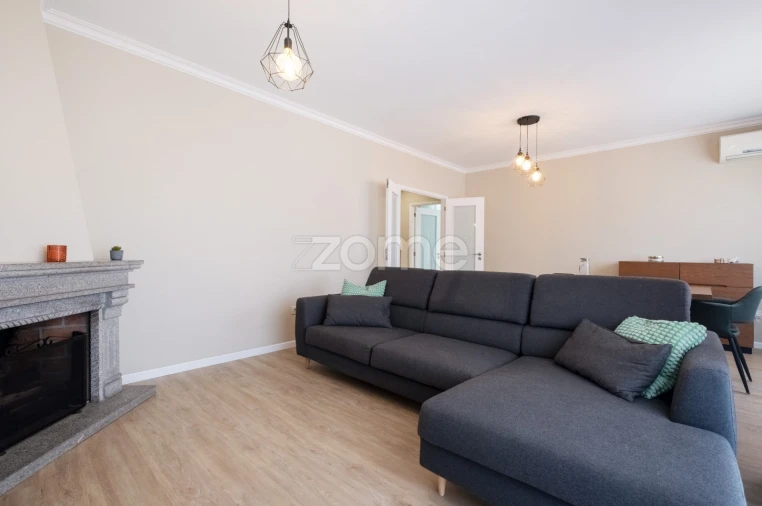 Apartamento T3 para Venda em Fânzeres e São Pedro da Cova Foto 4