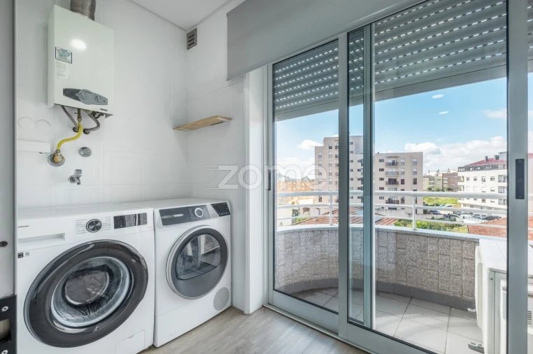 Apartamento T3 para Venda em Fânzeres e São Pedro da Cova Foto 15