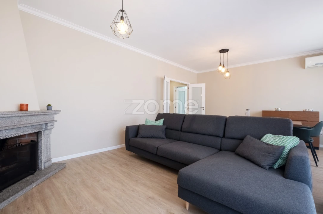 Apartamento T3 para Venda em Fânzeres e São Pedro da Cova Foto 4