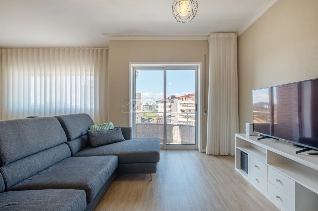 Apartamento T3 para Venda em Fânzeres e São Pedro da Cova Foto 6