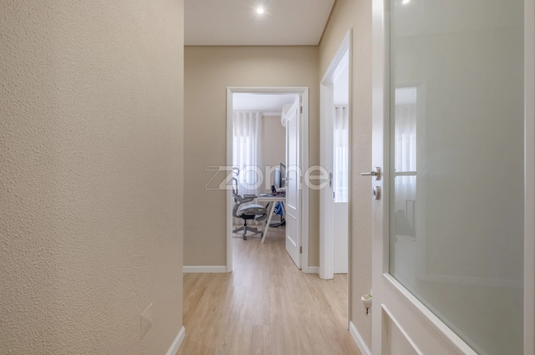 Apartamento T3 para Venda em Fânzeres e São Pedro da Cova Foto 20