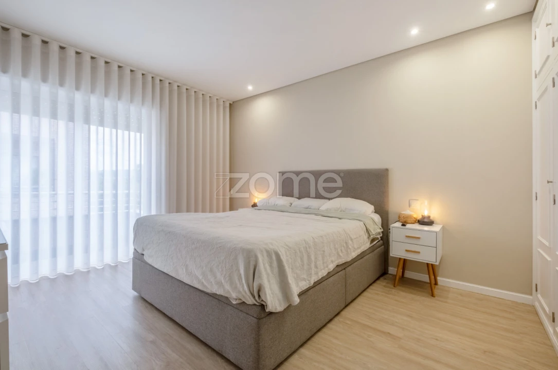 Apartamento T3 para Venda em Fânzeres e São Pedro da Cova Foto 21
