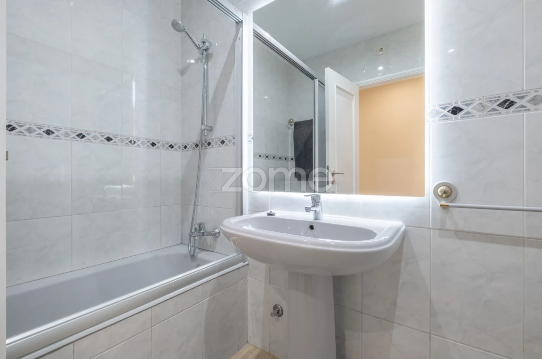 Apartamento T3 para Venda em Fânzeres e São Pedro da Cova Foto 35