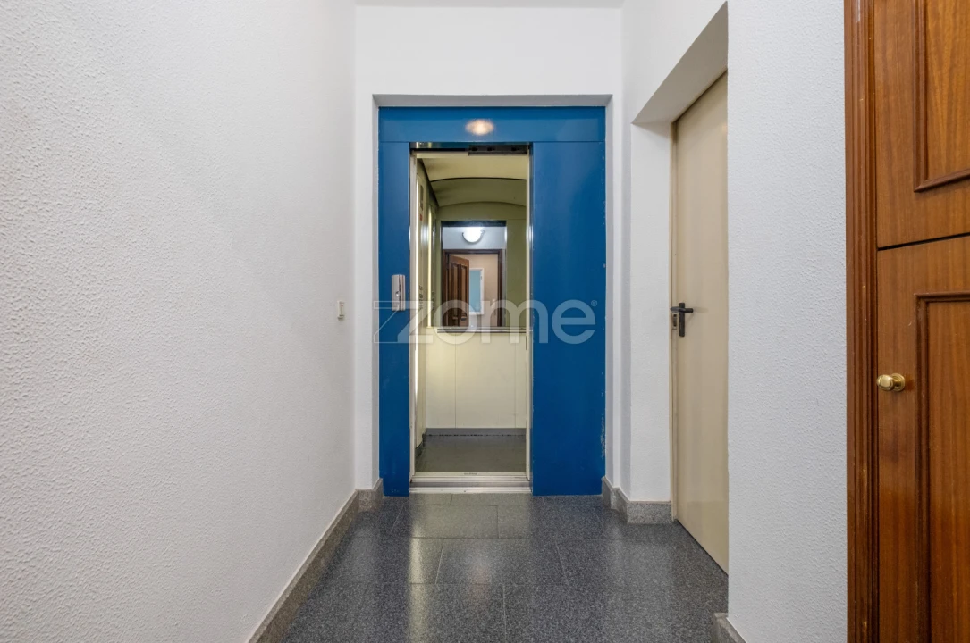 Apartamento T3 para Venda em Fânzeres e São Pedro da Cova Foto 41