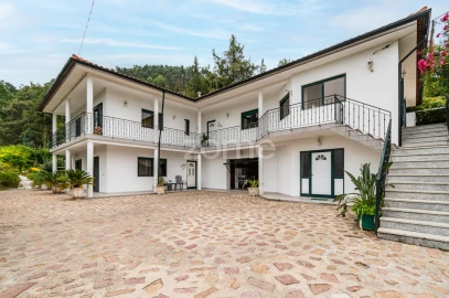 Moradia T3 para Venda em Jazente