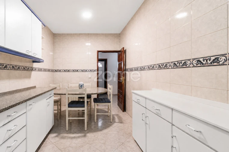 Moradia T3 para Venda em Jazente Foto 22