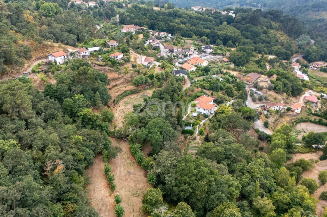 Moradia T3 para Venda em Jazente Foto 63