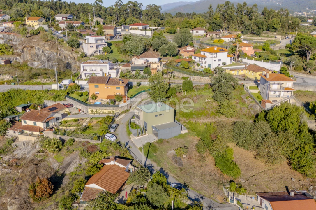 Moradia T3 para Venda em Lanhas Foto 6