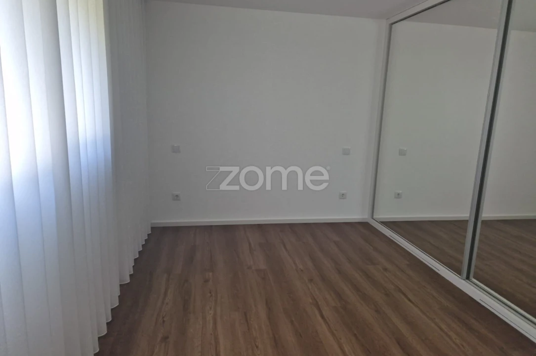 Moradia T3 para Venda em Lanhas Foto 36
