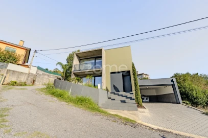 Moradia T3 para Venda em Lanhas