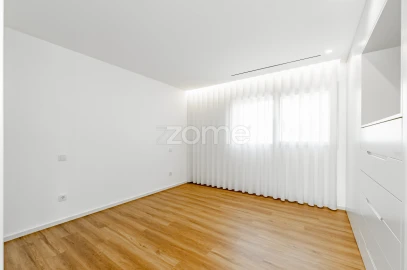 Moradia T3 para Venda em Lanhas