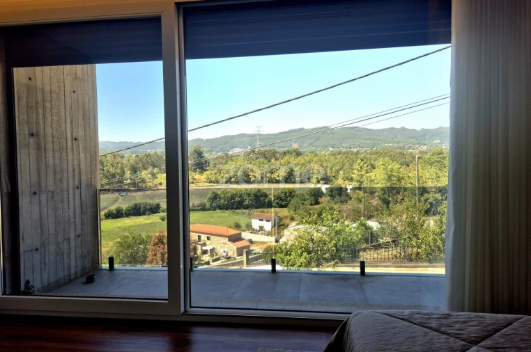 Moradia T3 para Venda em Lanhas Foto 30