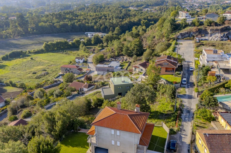 Moradia T3 para Venda em Lanhas Foto 8