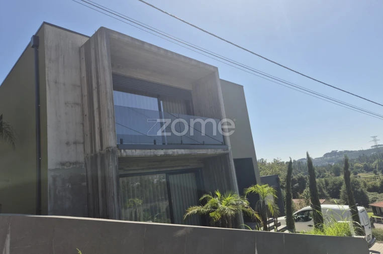 Moradia T3 para Venda em Lanhas Foto 44