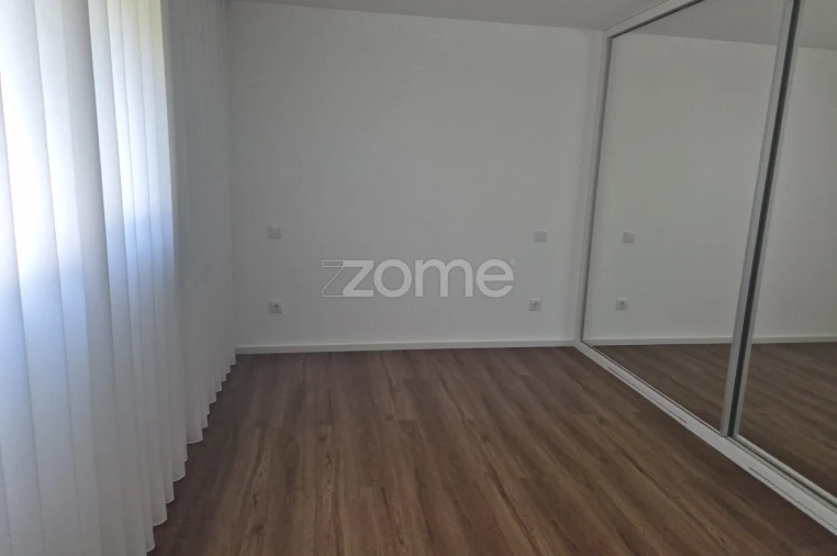 Moradia T3 para Venda em Lanhas Foto 36