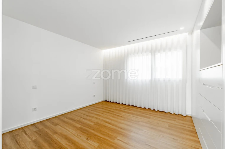Moradia T3 para Venda em Lanhas Foto 34