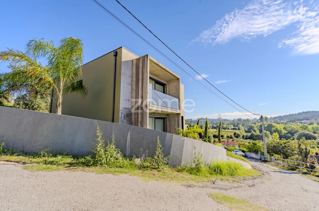 Moradia T3 para Venda em Lanhas Foto 10