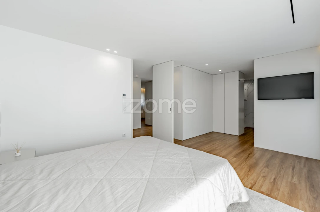 Moradia T3 para Venda em Lanhas Foto 30