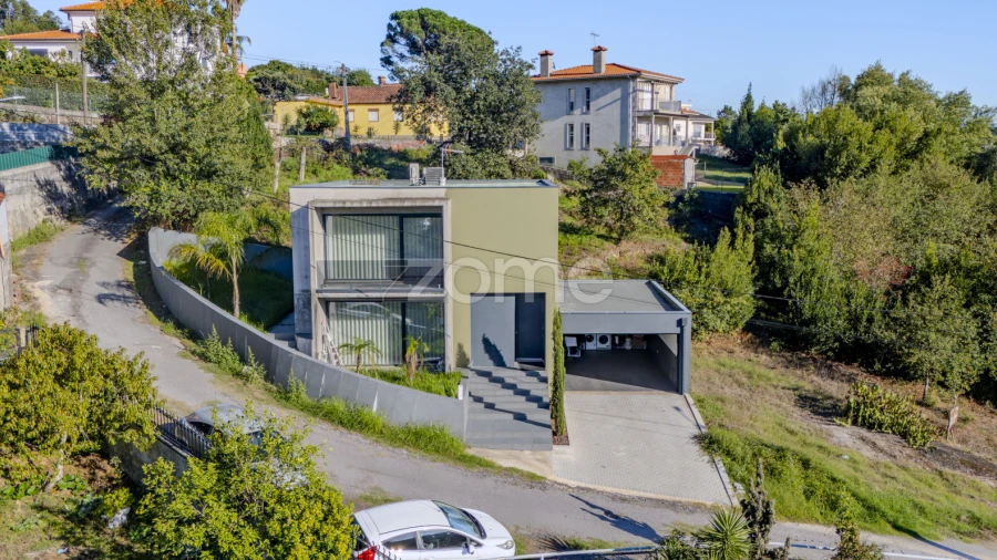Moradia T3 para Venda em Lanhas