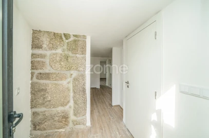 Moradia T1 para Venda em Cibões e Brufe