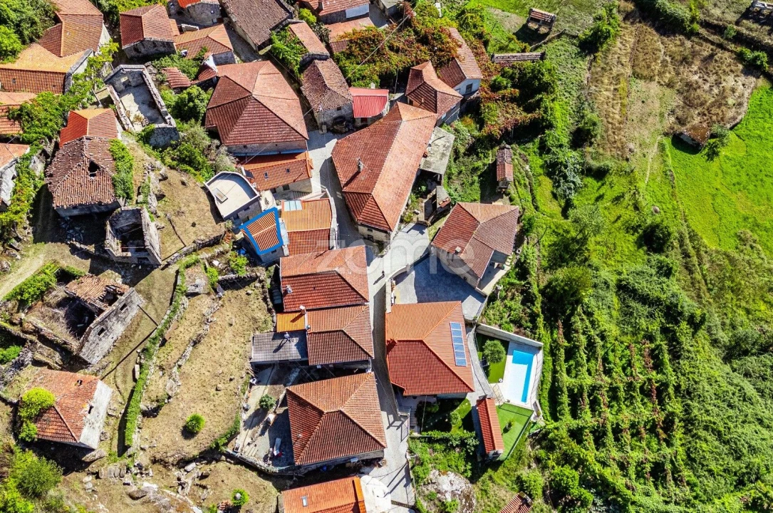 Moradia T1 para Venda em Cibões e Brufe Foto 1