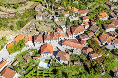 Moradia T4 para Venda em Cibões e Brufe