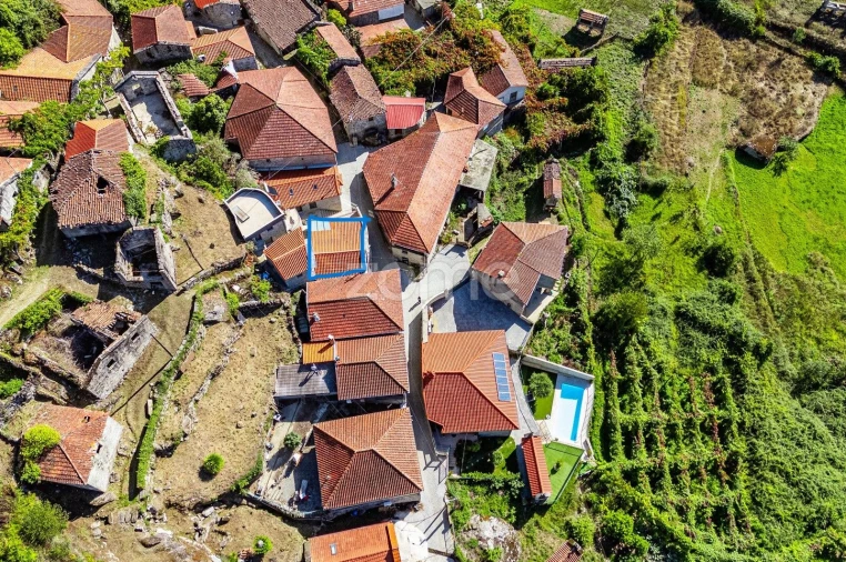 Moradia T4 para Venda em Cibões e Brufe Foto 32