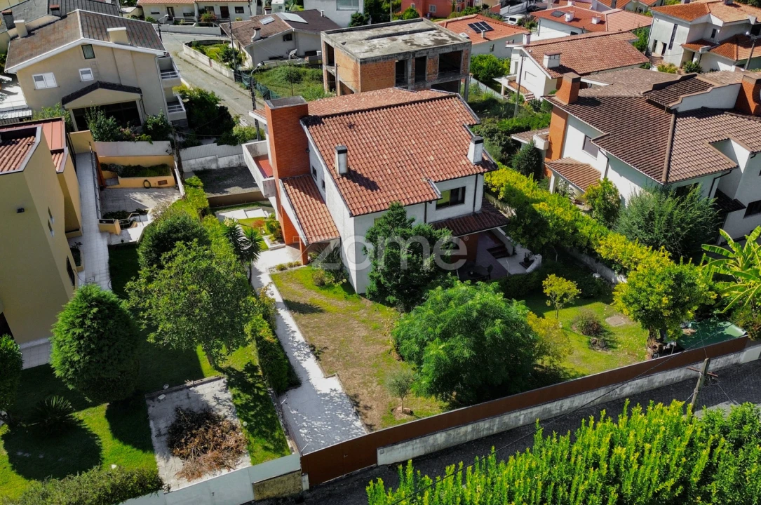 Moradia T4 para Venda em Ferreiros e Gondizalves Foto 40