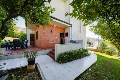 Moradia T4 para Venda em Ferreiros e Gondizalves