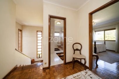 Moradia T4 para Venda em Ferreiros e Gondizalves