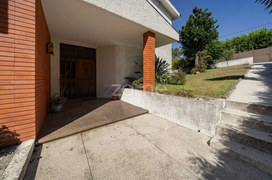 Moradia T4 para Venda em Ferreiros e Gondizalves Foto 7