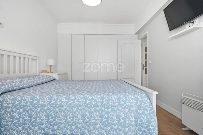 Apartamento T2 para Venda em Carnaxide e Queijas