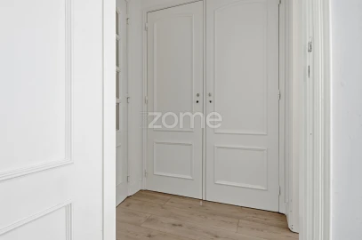 Apartamento T2 para Venda em Carnaxide e Queijas