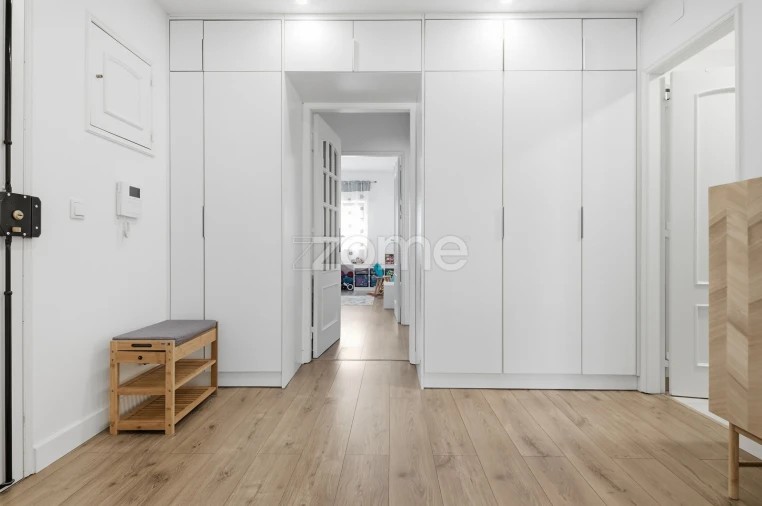 Apartamento T2 para Venda em Carnaxide e Queijas Foto 5