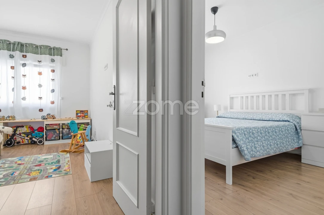 Apartamento T2 para Venda em Carnaxide e Queijas Foto 19