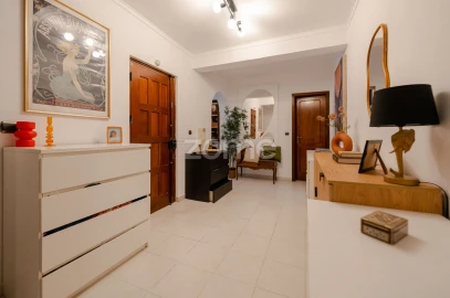 Apartamento T2 para Venda em Penha de França