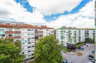 Apartamento T2 para Venda em Agualva e Mira-Sintra