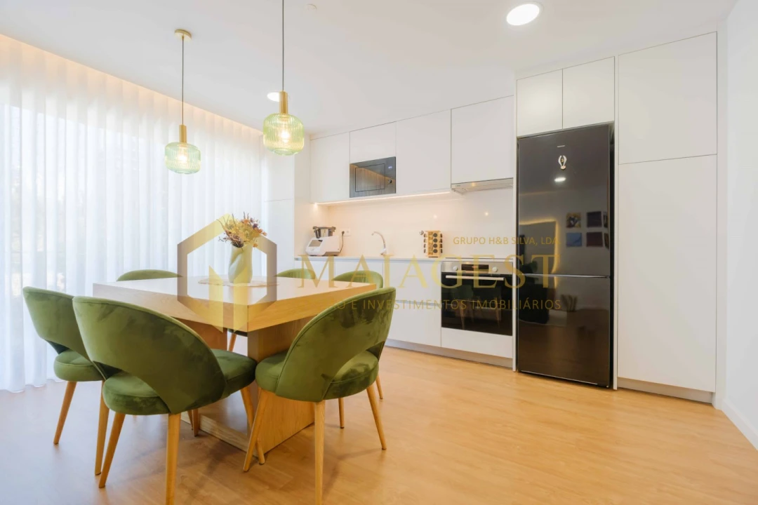 Apartamento T2 para Venda em Fânzeres e São Pedro da Cova Foto 3