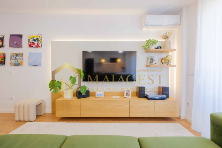 Apartamento T2 para Venda em Fânzeres e São Pedro da Cova Foto 2