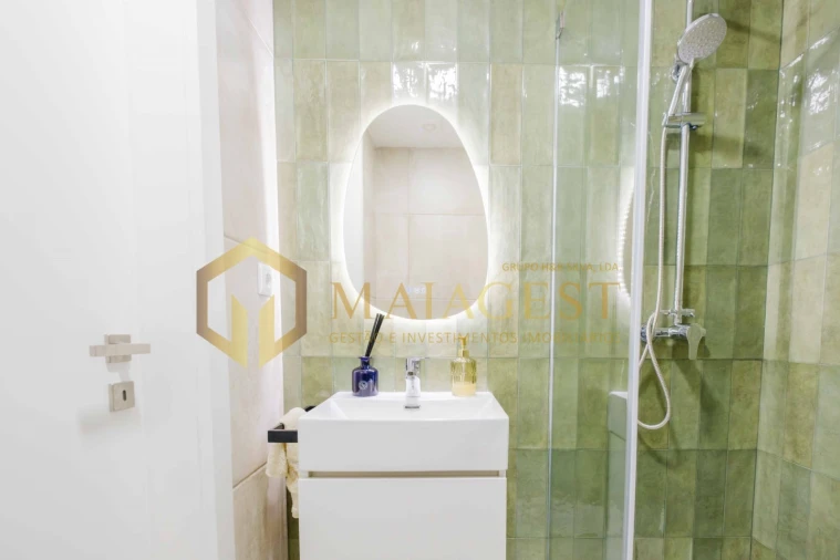 Apartamento T2 para Venda em Fânzeres e São Pedro da Cova Foto 31