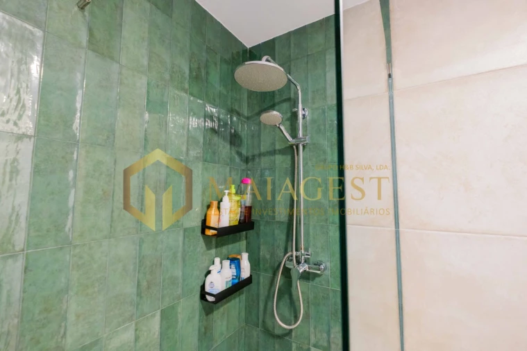Apartamento T2 para Venda em Fânzeres e São Pedro da Cova Foto 37