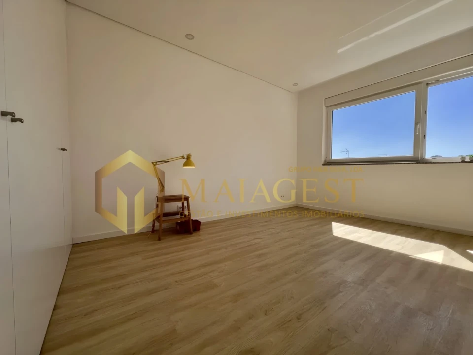 Apartamento T2 para Arrendamento em Campanhã Foto 27