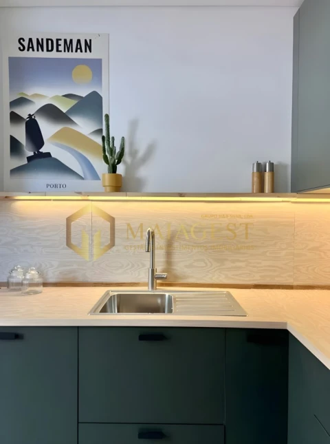 Apartamento T2 para Arrendamento em Campanhã