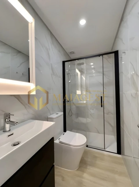 Apartamento T2 para Arrendamento em Campanhã