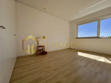Apartamento T2 para Arrendamento em Campanhã