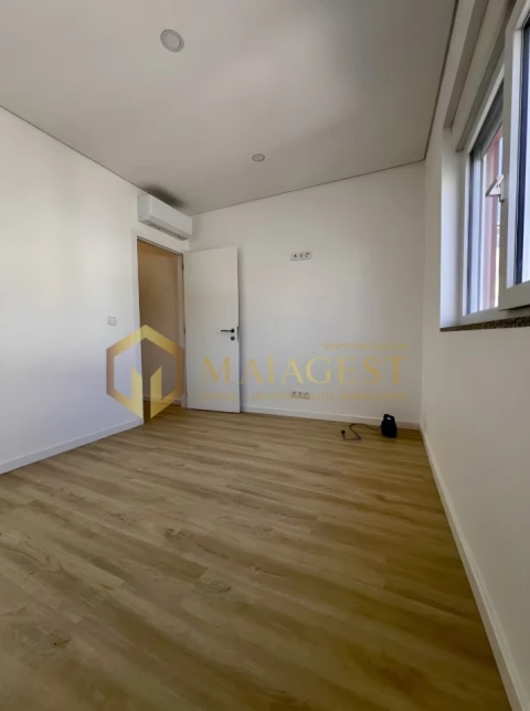 Apartamento T2 para Arrendamento em Campanhã