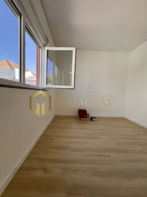 Apartamento T2 para Arrendamento em Campanhã