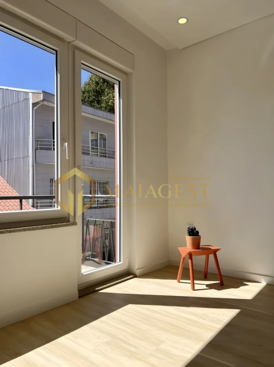 Apartamento T2 para Arrendamento em Campanhã Foto 16